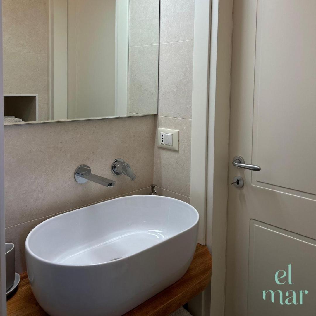 El-Mar Locazione Turistica House With Exclusive Terrace Apartment โปลีญาโนอามาเร ภายนอก รูปภาพ